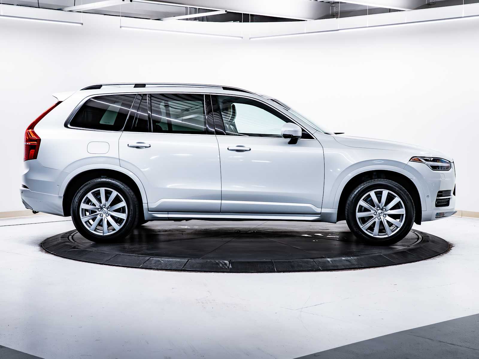 used 2016 Volvo XC90 car, priced at $15,998