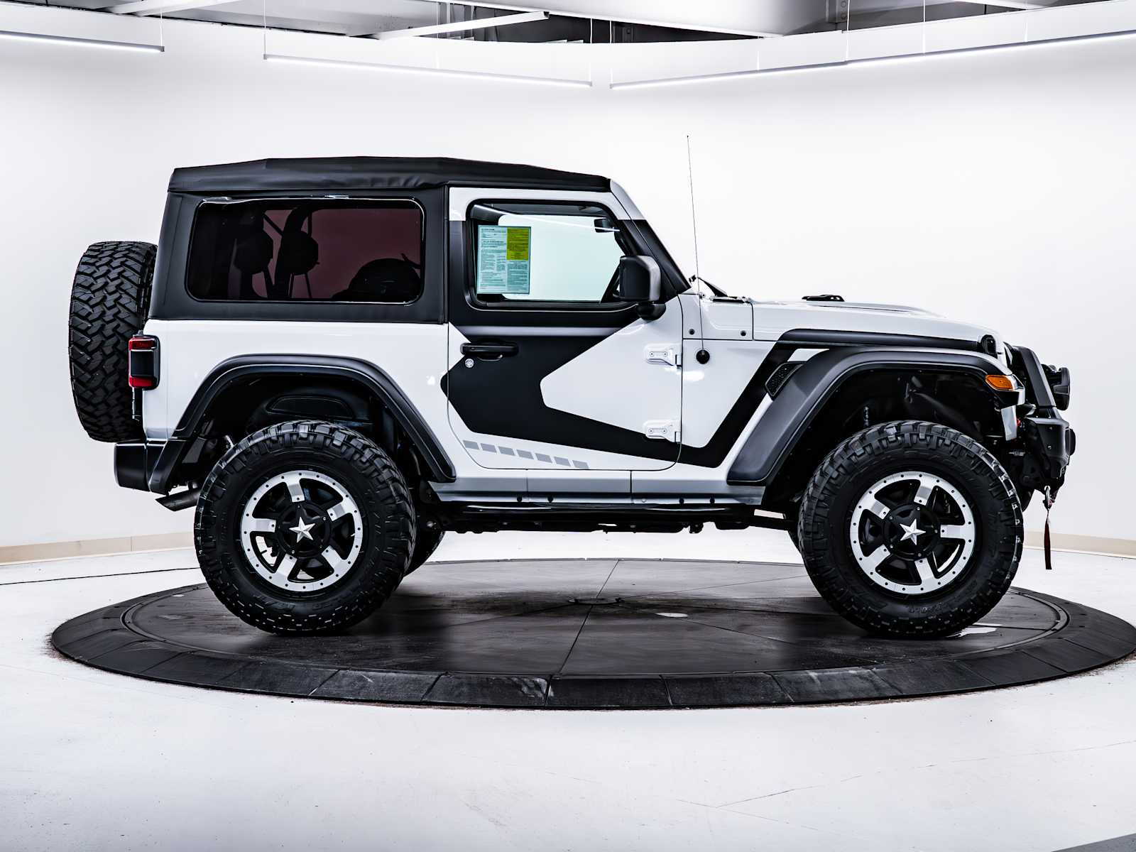 used 2021 Jeep Wrangler car, priced at $33,498