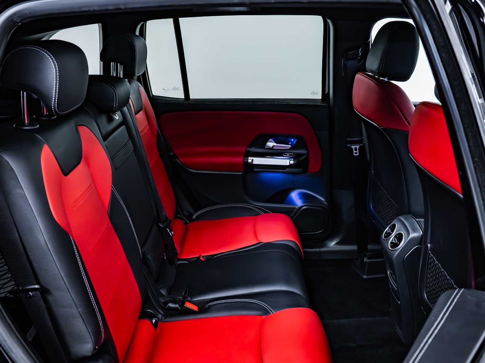 used 2022 Mercedes-Benz GLB 250 car, priced at $32,998