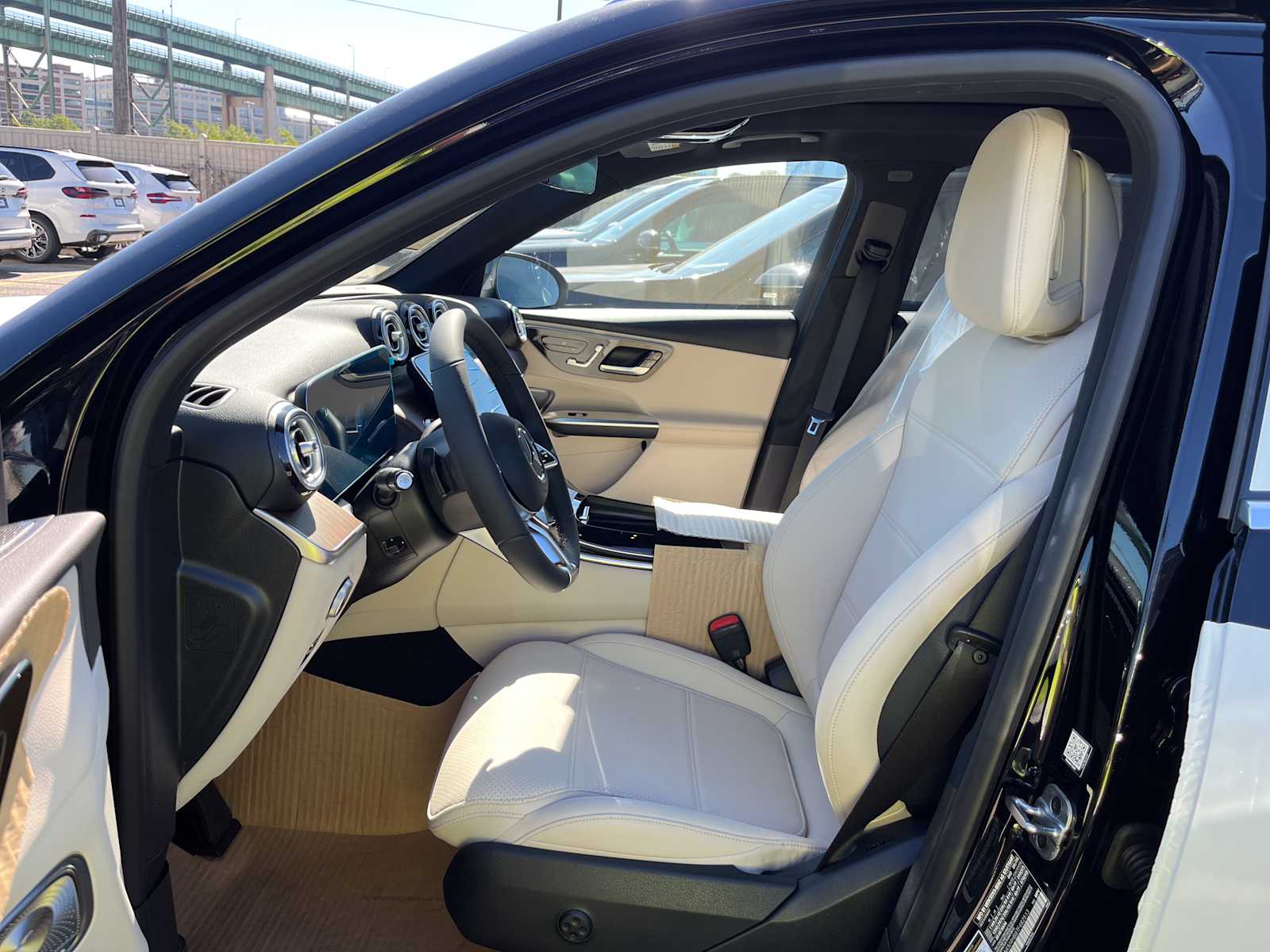 new 2026 Mercedes-Benz GLC 300 car