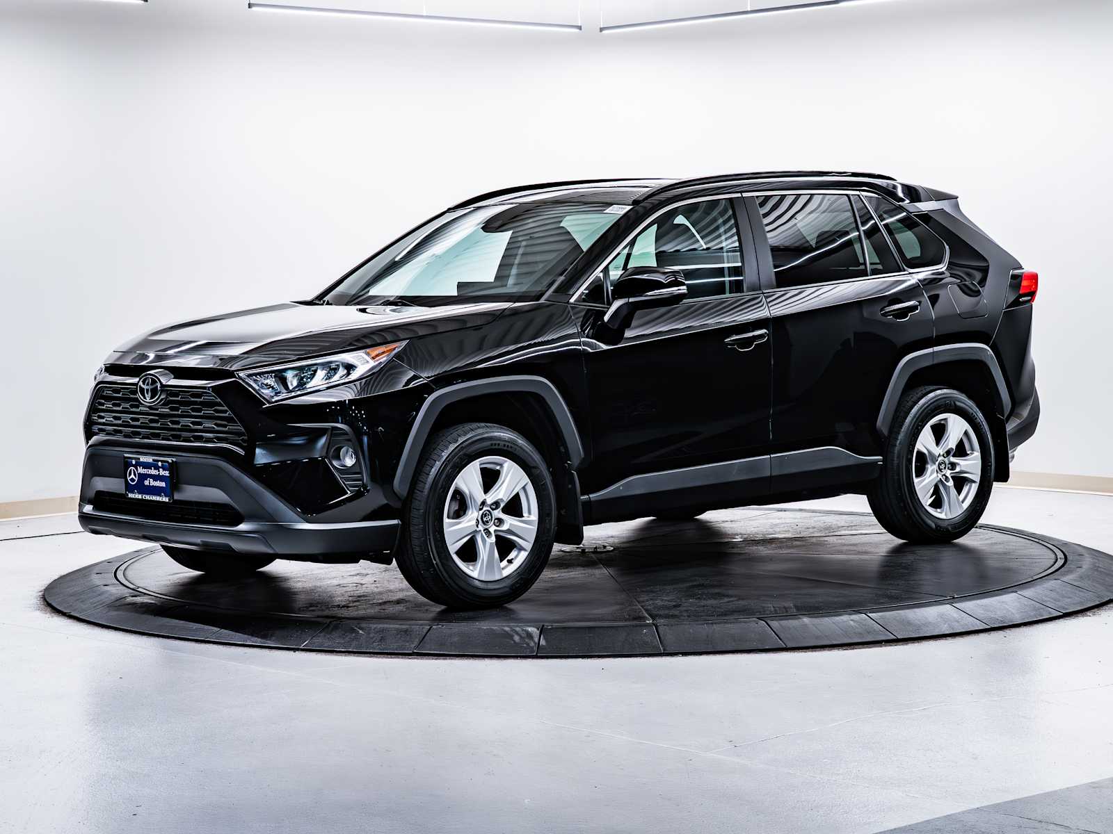 used 2020 Toyota RAV4 car, priced at $26,998