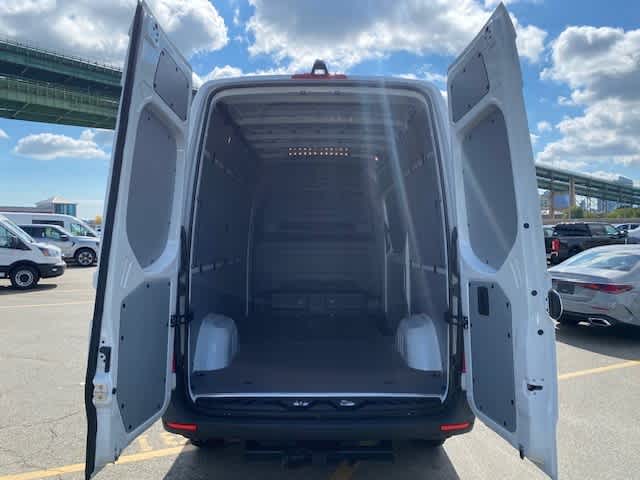 new 2025 Mercedes-Benz Sprinter 2500 car