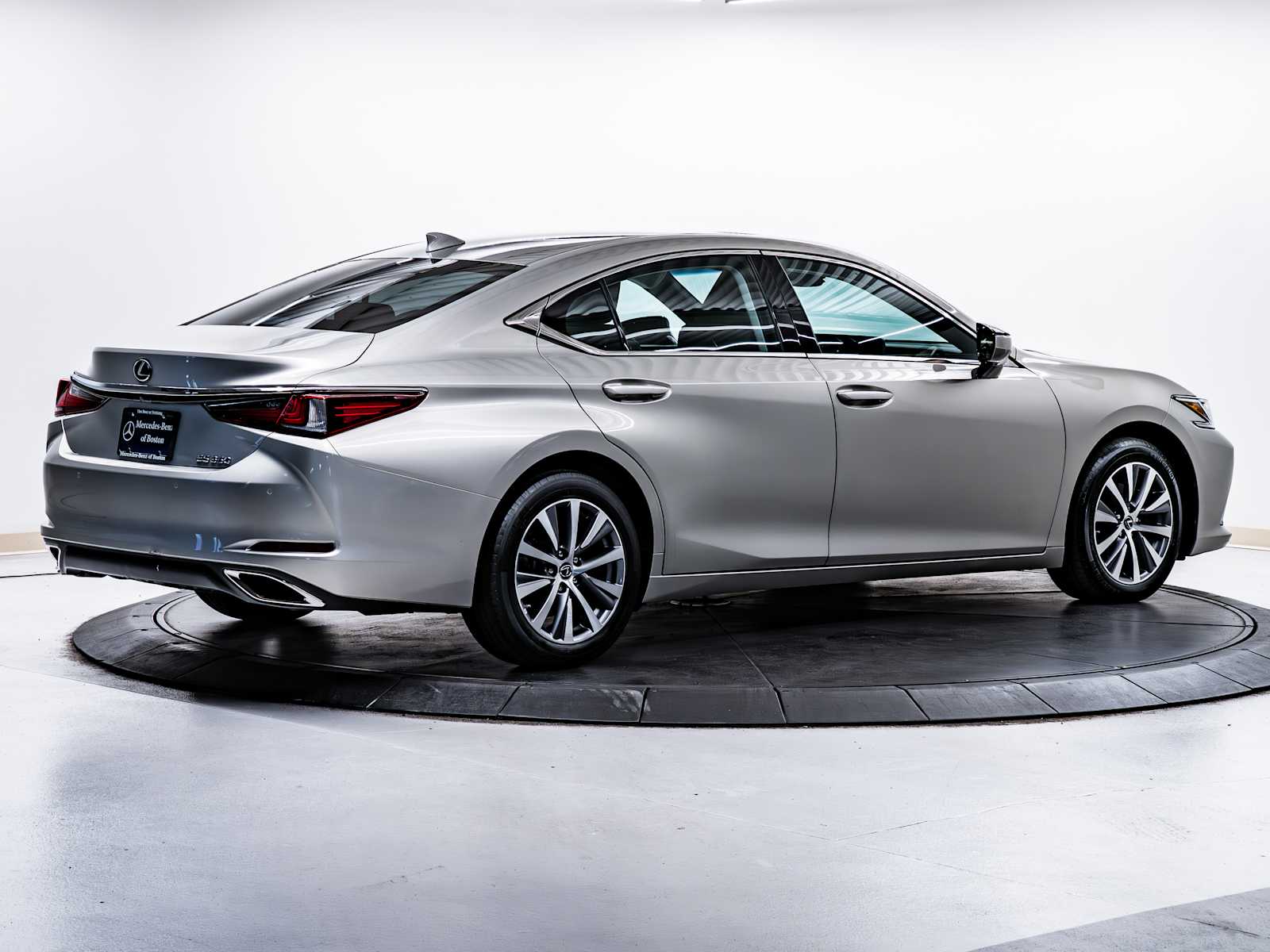 used 2019 Lexus ES 350 car, priced at $30,998