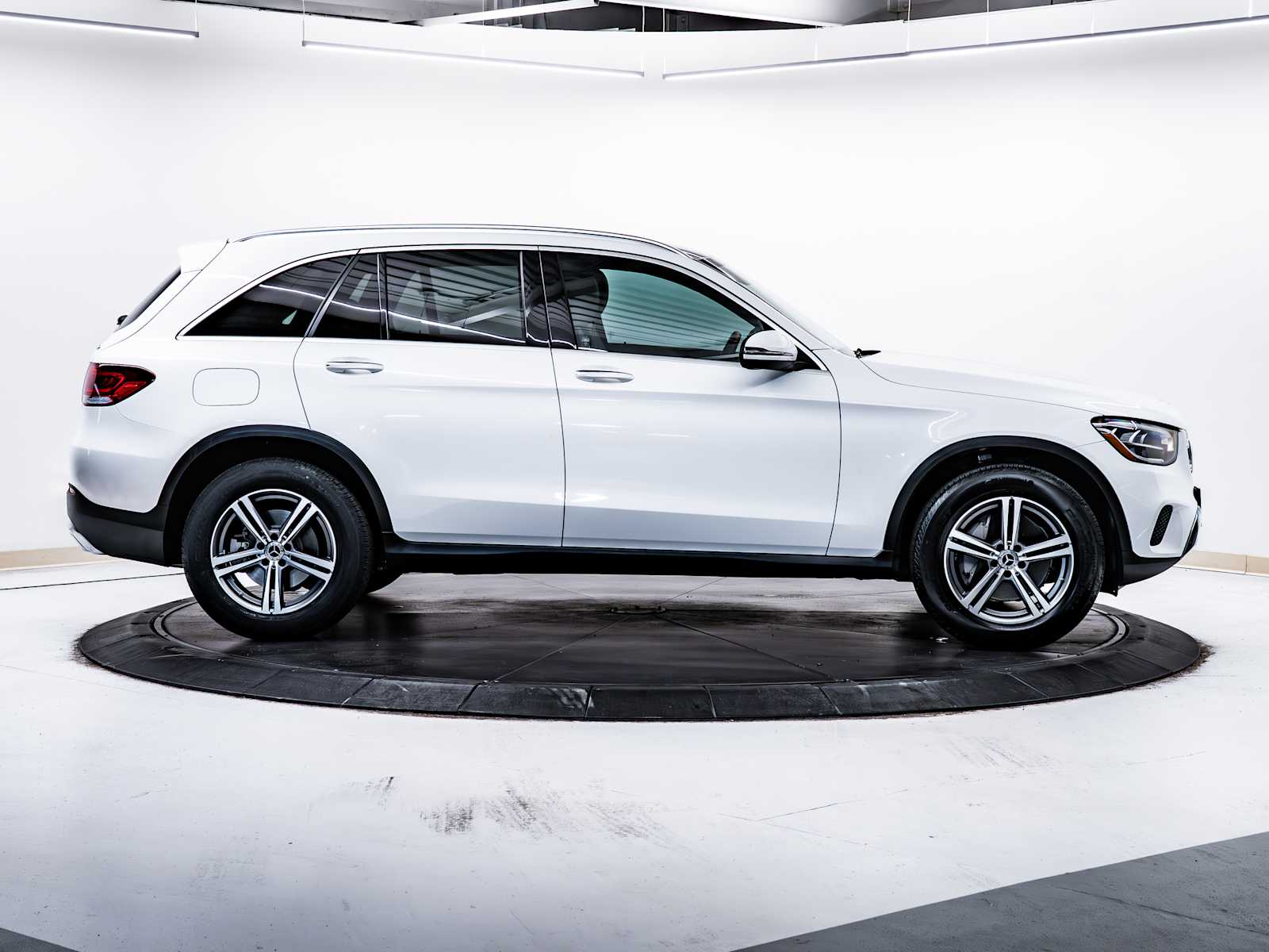used 2020 Mercedes-Benz GLC 300 car, priced at $27,898