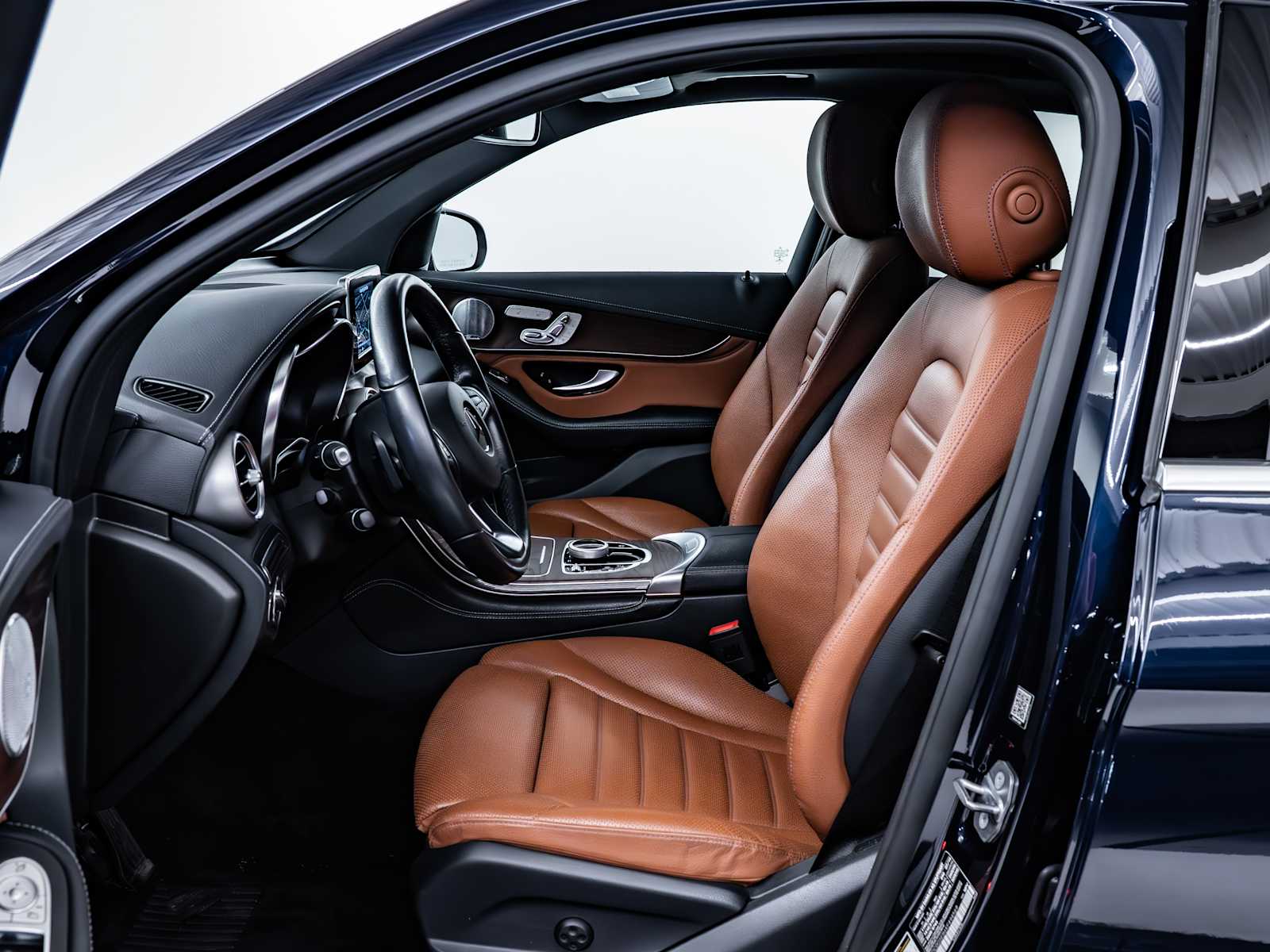 used 2019 Mercedes-Benz GLC 350e Plug-In Hybrid car, priced at $26,998