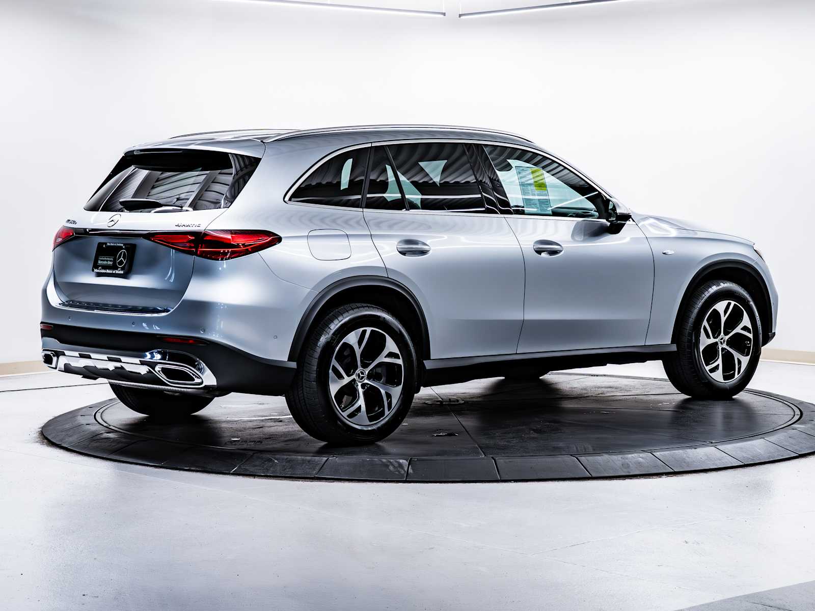 used 2025 Mercedes-Benz GLC 350e Plug-In Hybrid car, priced at $60,598