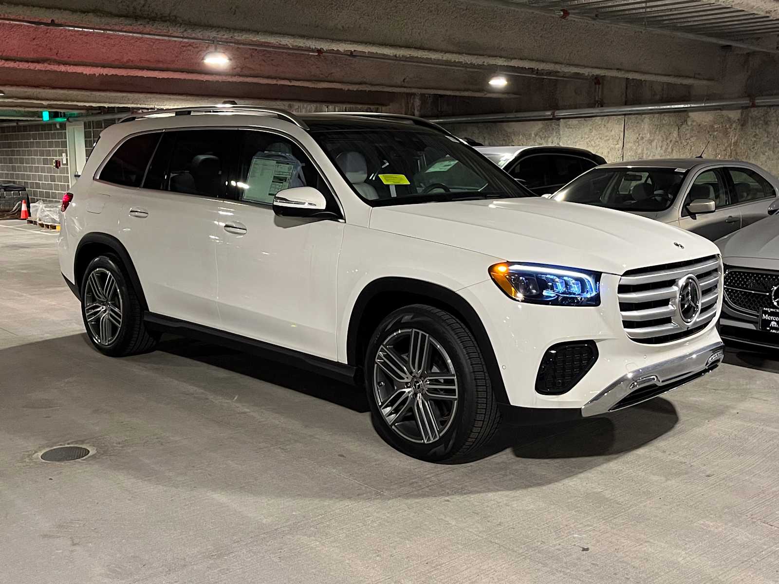 new 2025 Mercedes-Benz GLS 450 car