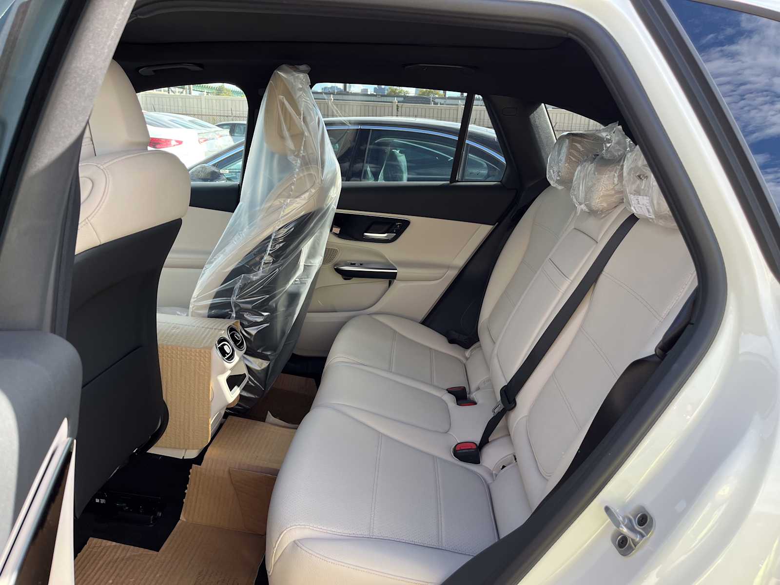 new 2026 Mercedes-Benz GLC 300 car