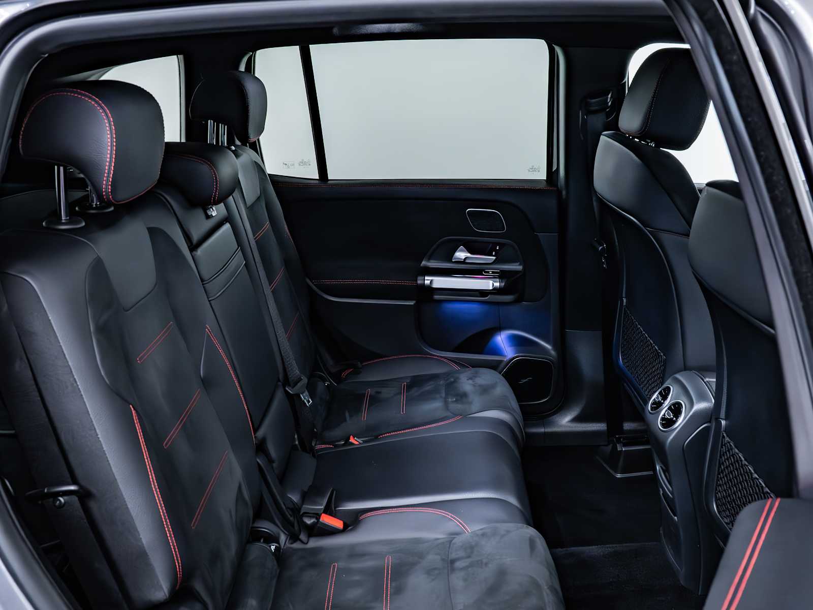 used 2022 Mercedes-Benz GLB 250 car, priced at $33,998