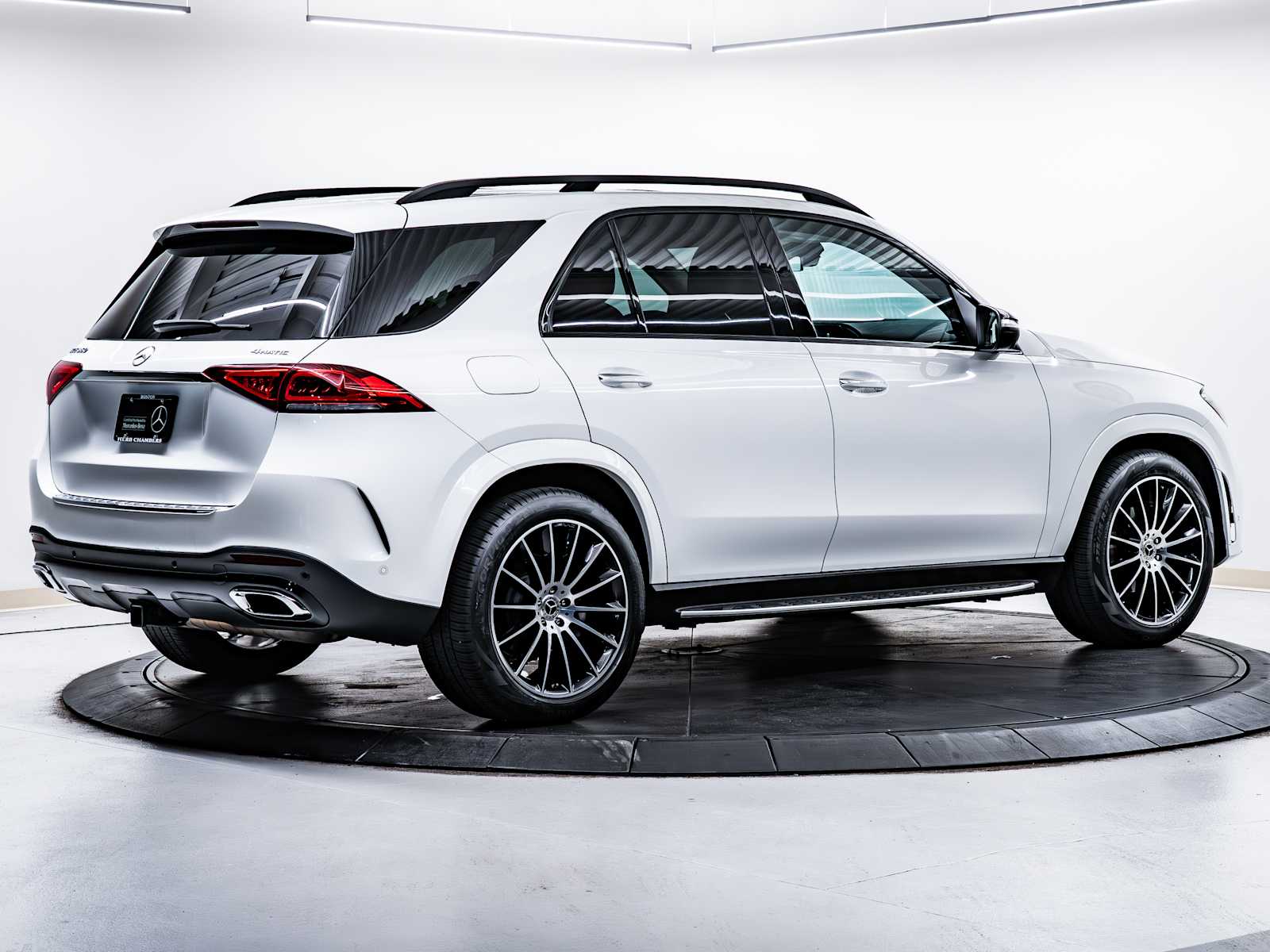 used 2022 Mercedes-Benz GLE 350 car, priced at $41,998