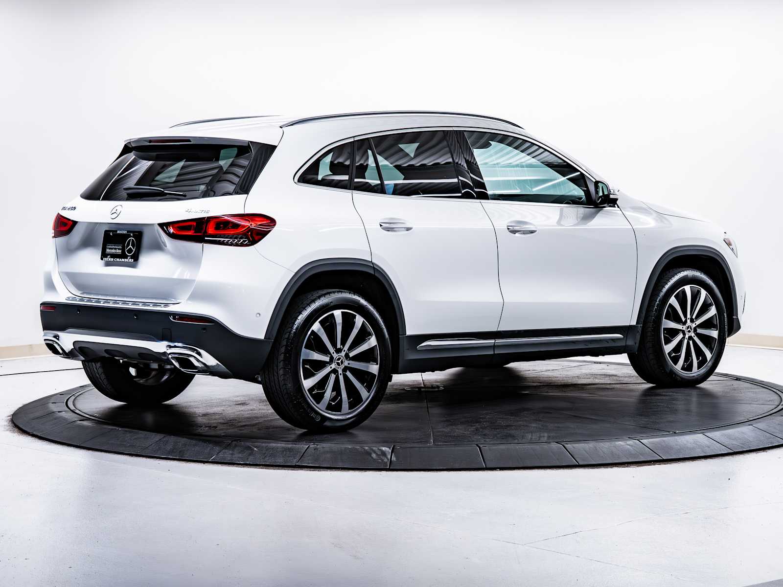 used 2022 Mercedes-Benz GLA 250 car, priced at $32,998
