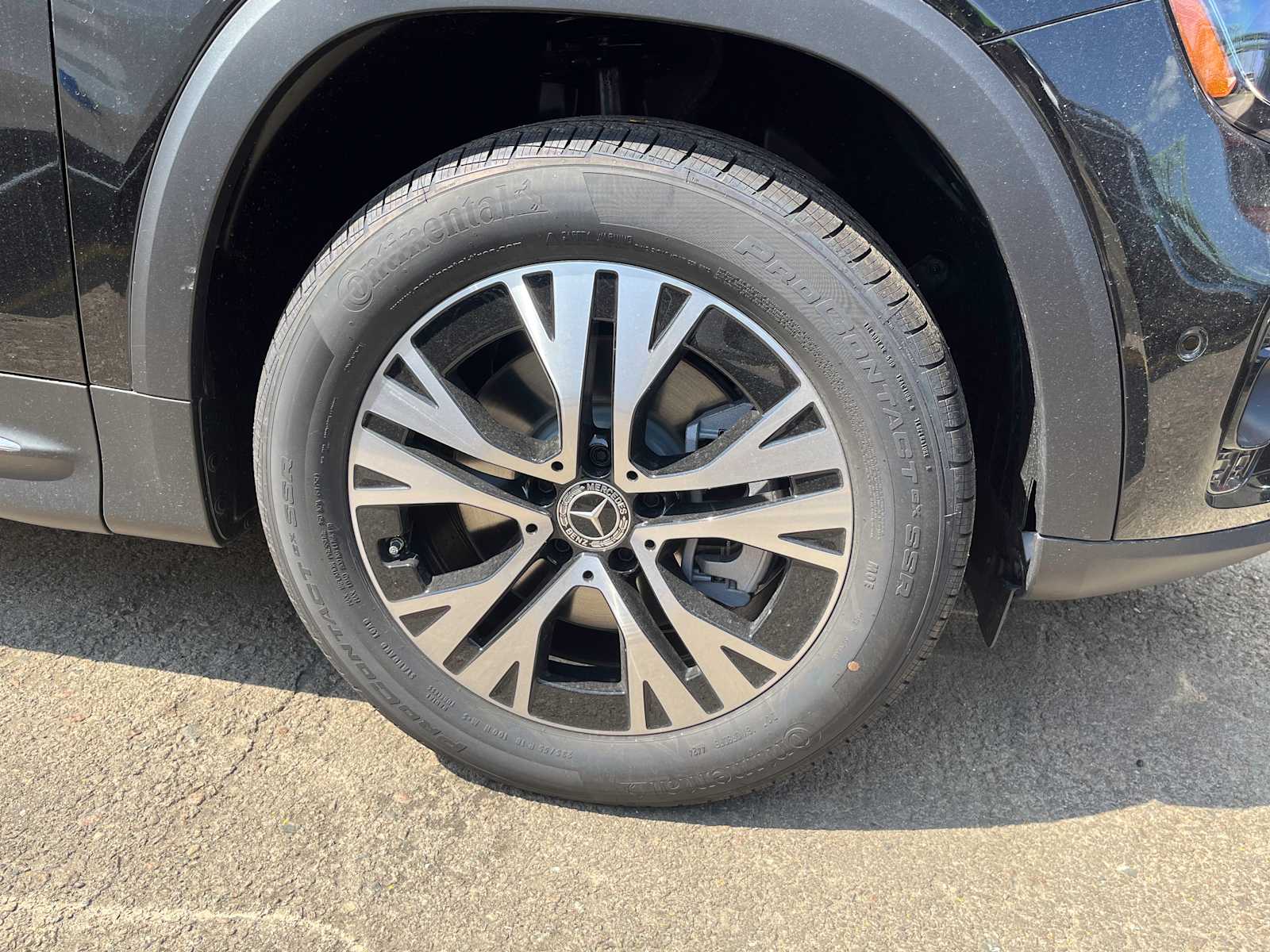 new 2025 Mercedes-Benz GLB 250 car