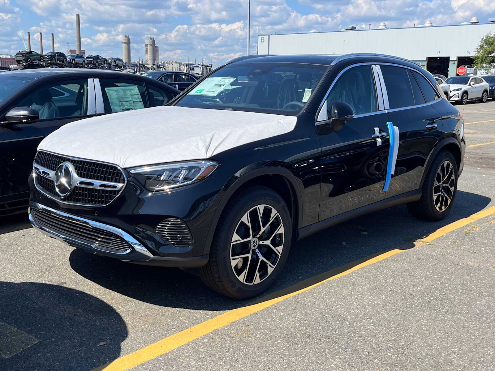 new 2026 Mercedes-Benz GLC 350e Plug-In Hybrid car