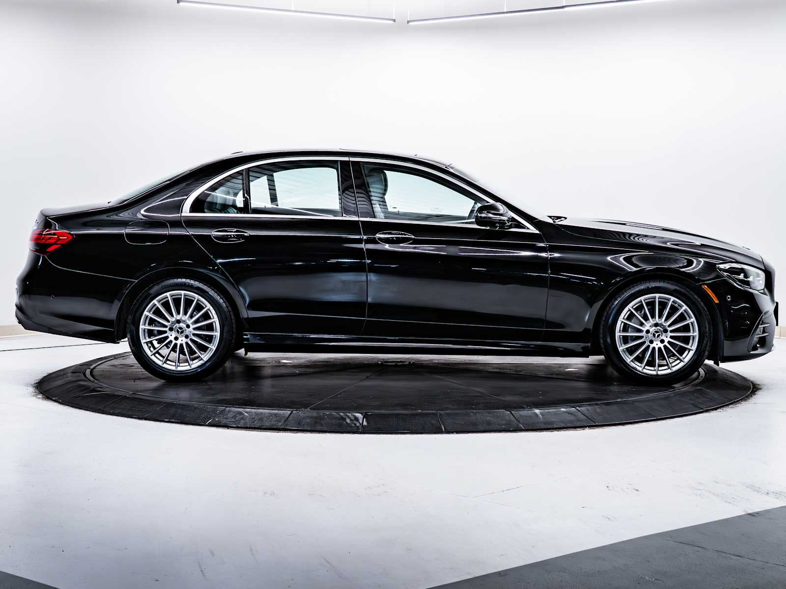 used 2022 Mercedes-Benz E-Class car, priced at $38,998