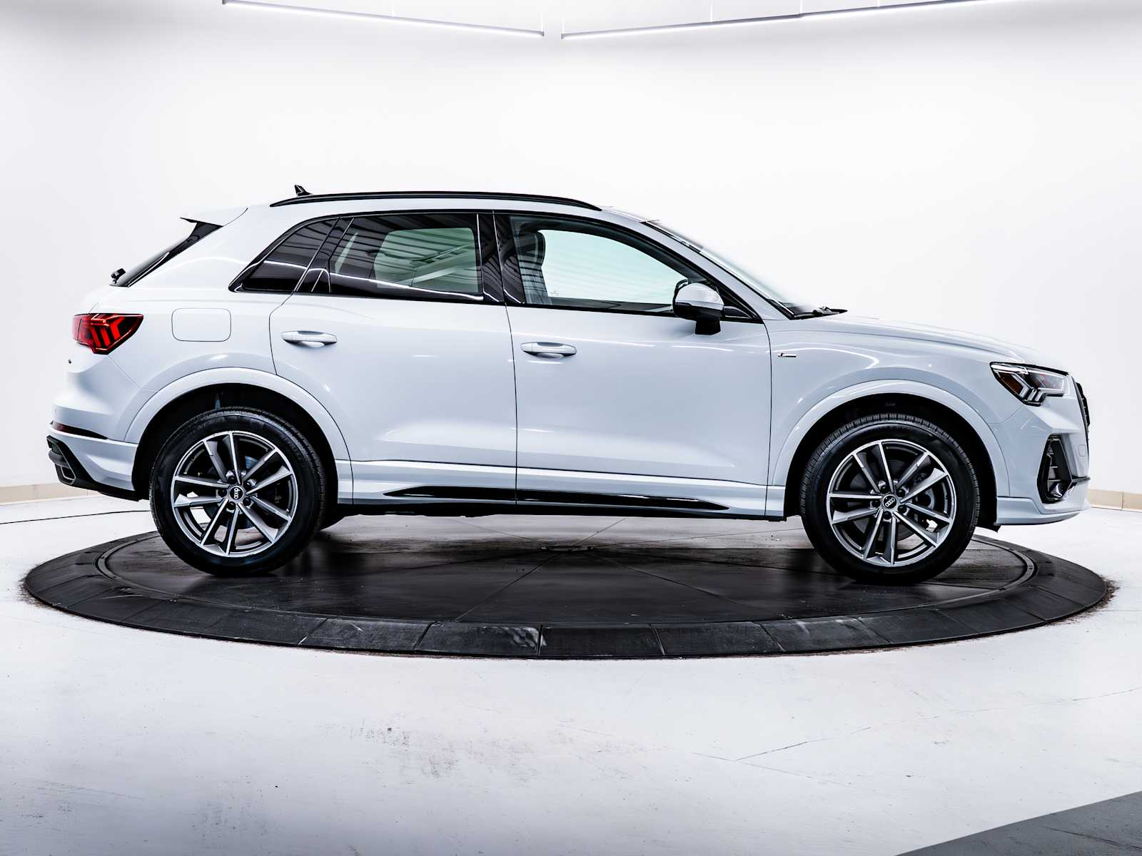 used 2022 Audi Q3 car, priced at $25,498