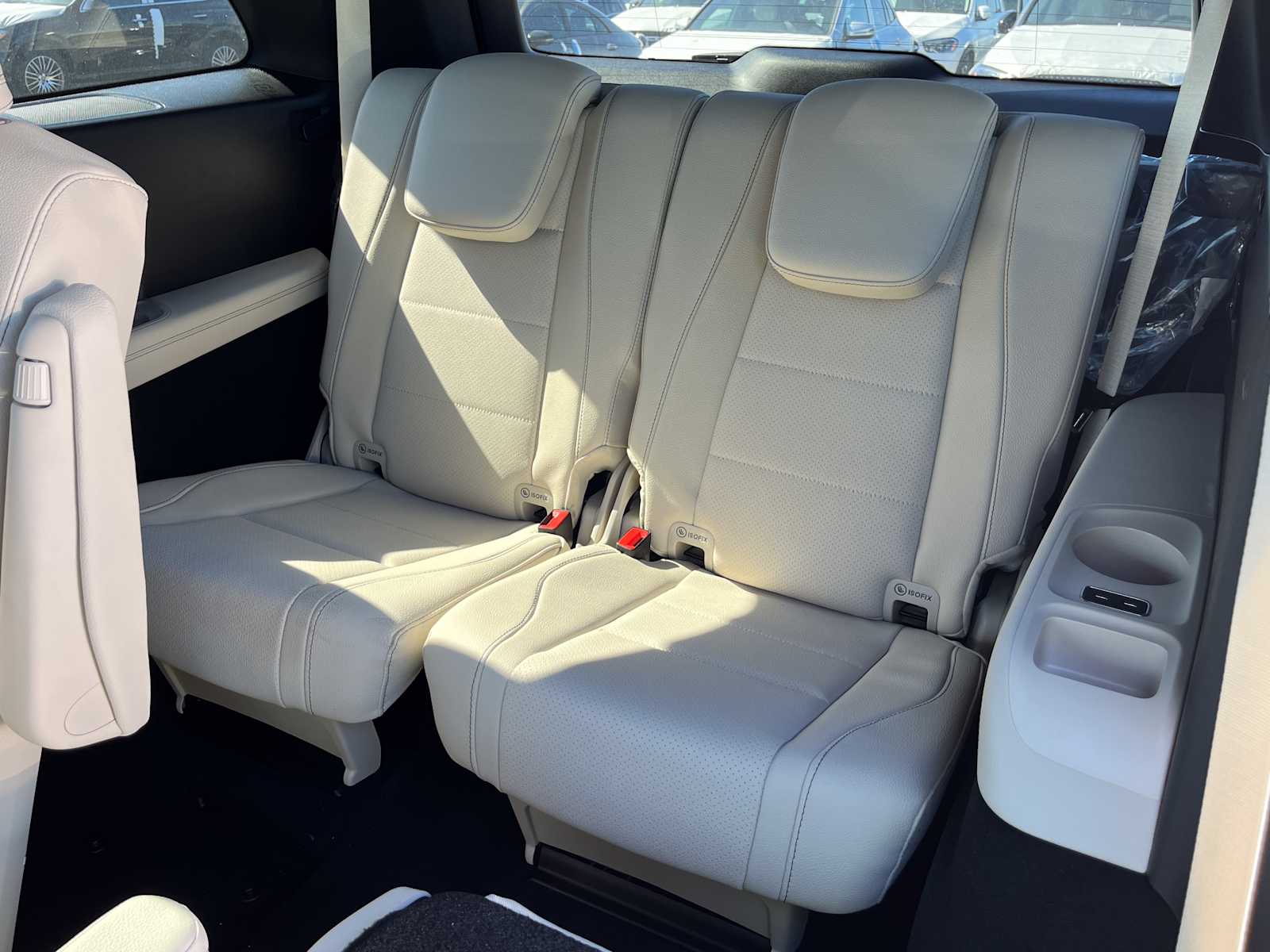 new 2025 Mercedes-Benz GLS 450 car