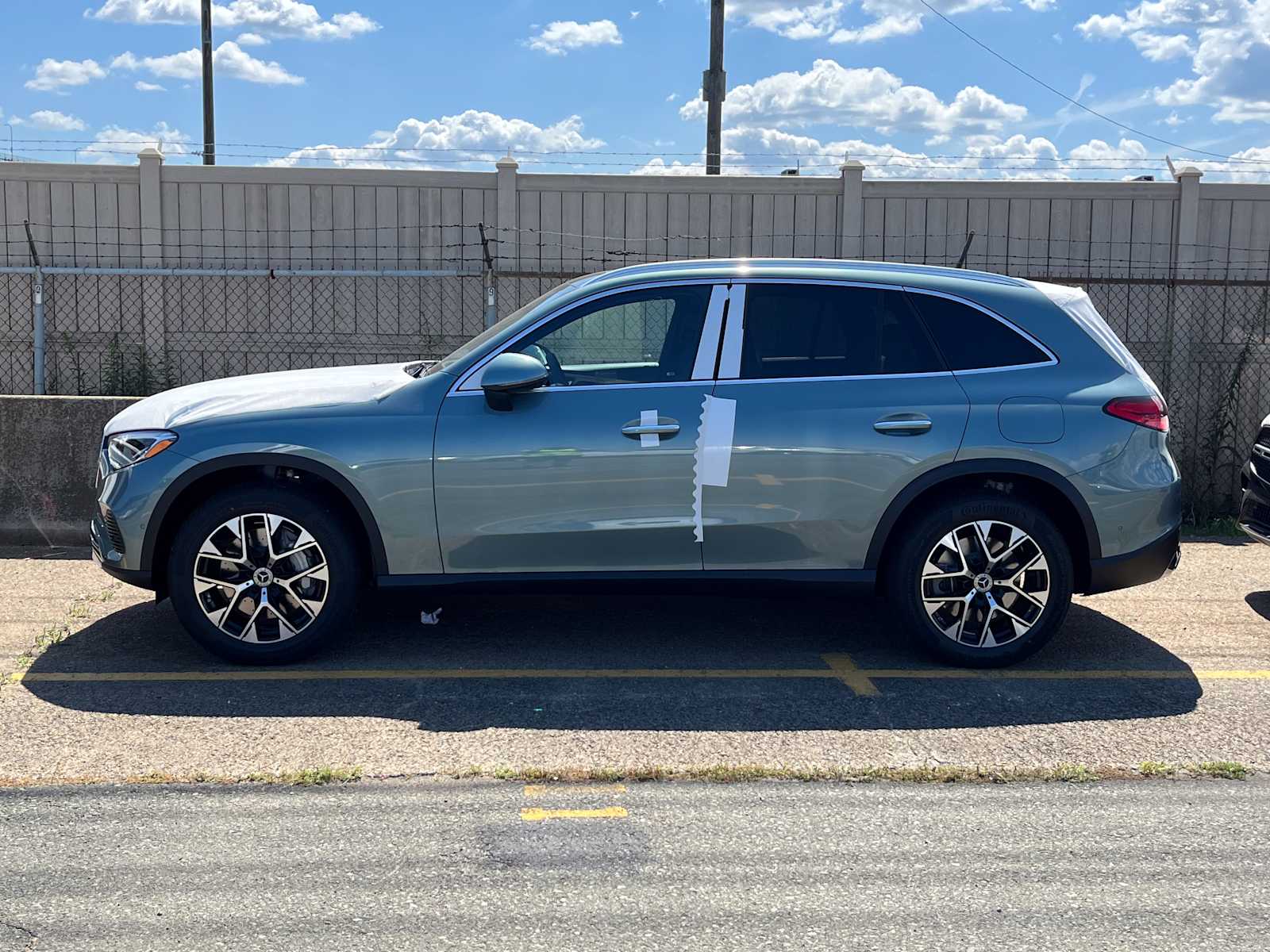 new 2026 Mercedes-Benz GLC 350e Plug-In Hybrid car