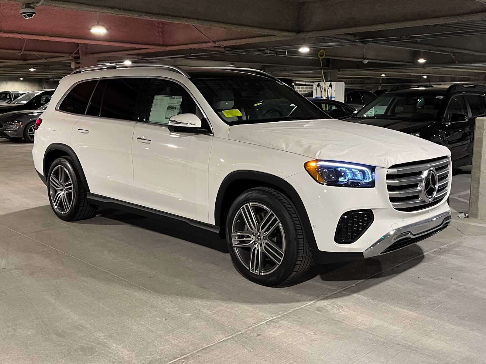 new 2025 Mercedes-Benz GLS 450 car