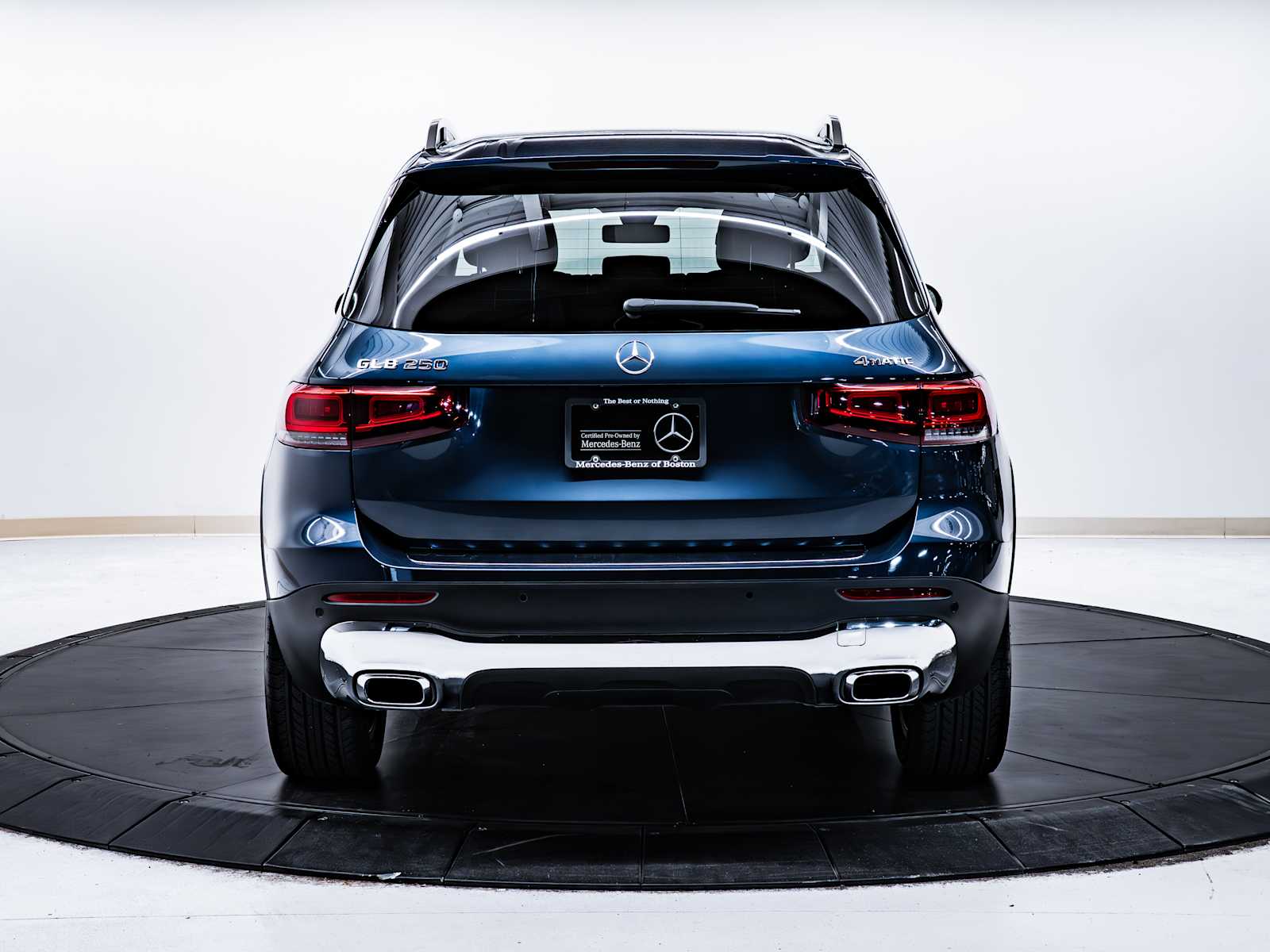 used 2022 Mercedes-Benz GLB 250 car, priced at $34,998