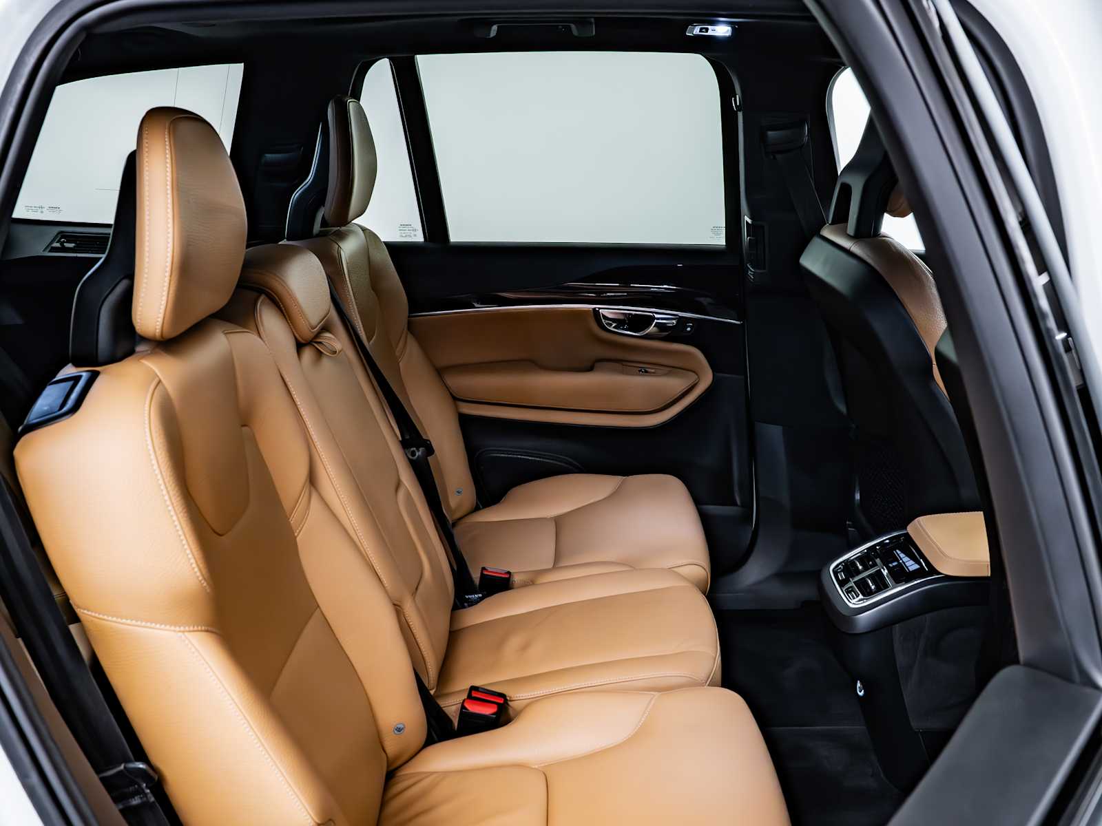used 2016 Volvo XC90 car, priced at $15,998