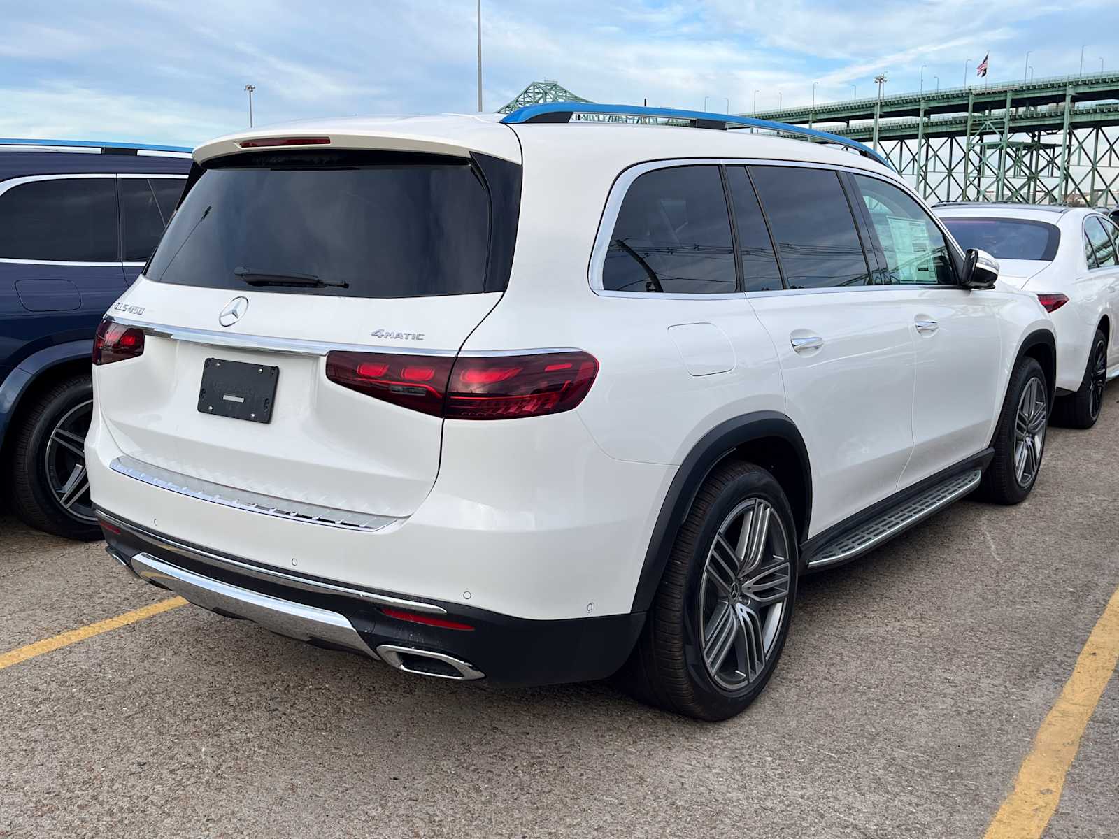 new 2026 Mercedes-Benz GLS 450 car