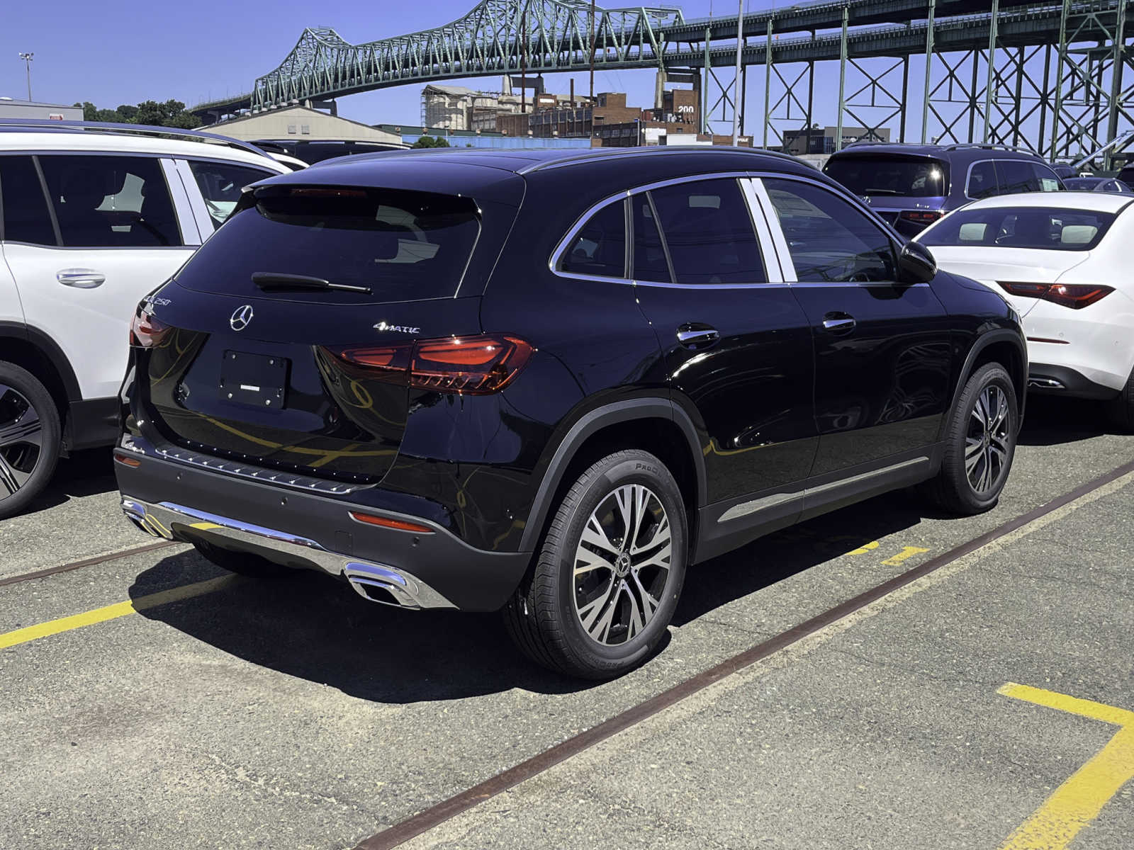 new 2025 Mercedes-Benz GLA 250 car