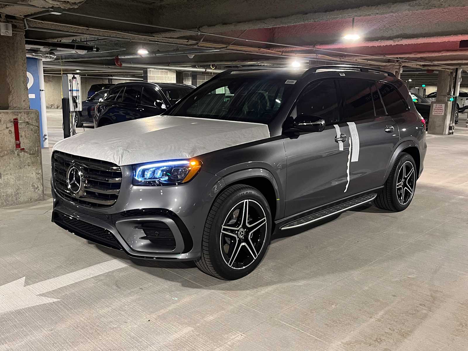 new 2025 Mercedes-Benz GLS 450 car