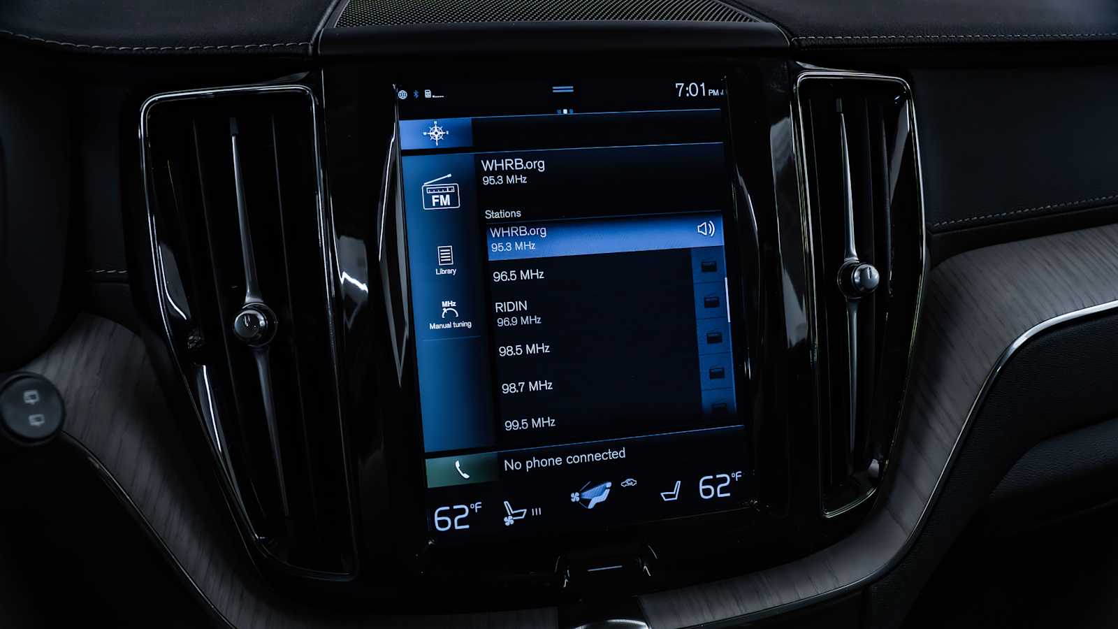 used 2021 Volvo XC60 car, priced at $27,998