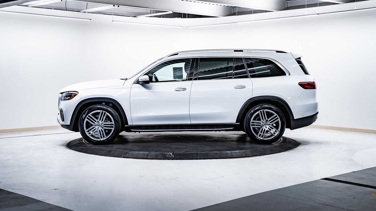 used 2025 Mercedes-Benz GLS 450 car, priced at $83,598