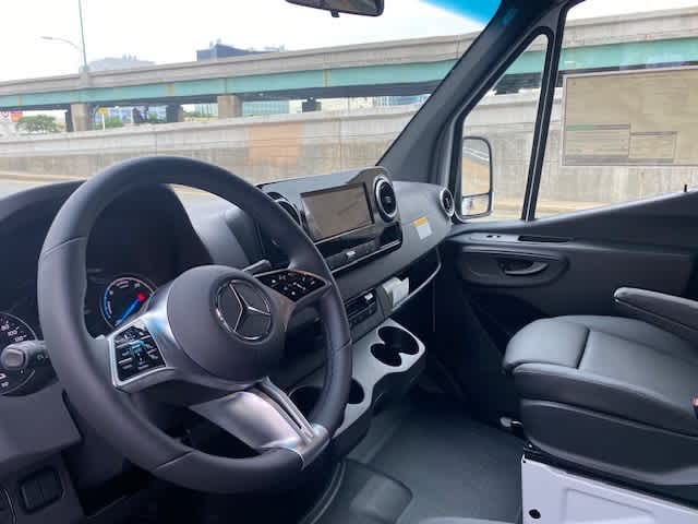 new 2024 Mercedes-Benz eSprinter car