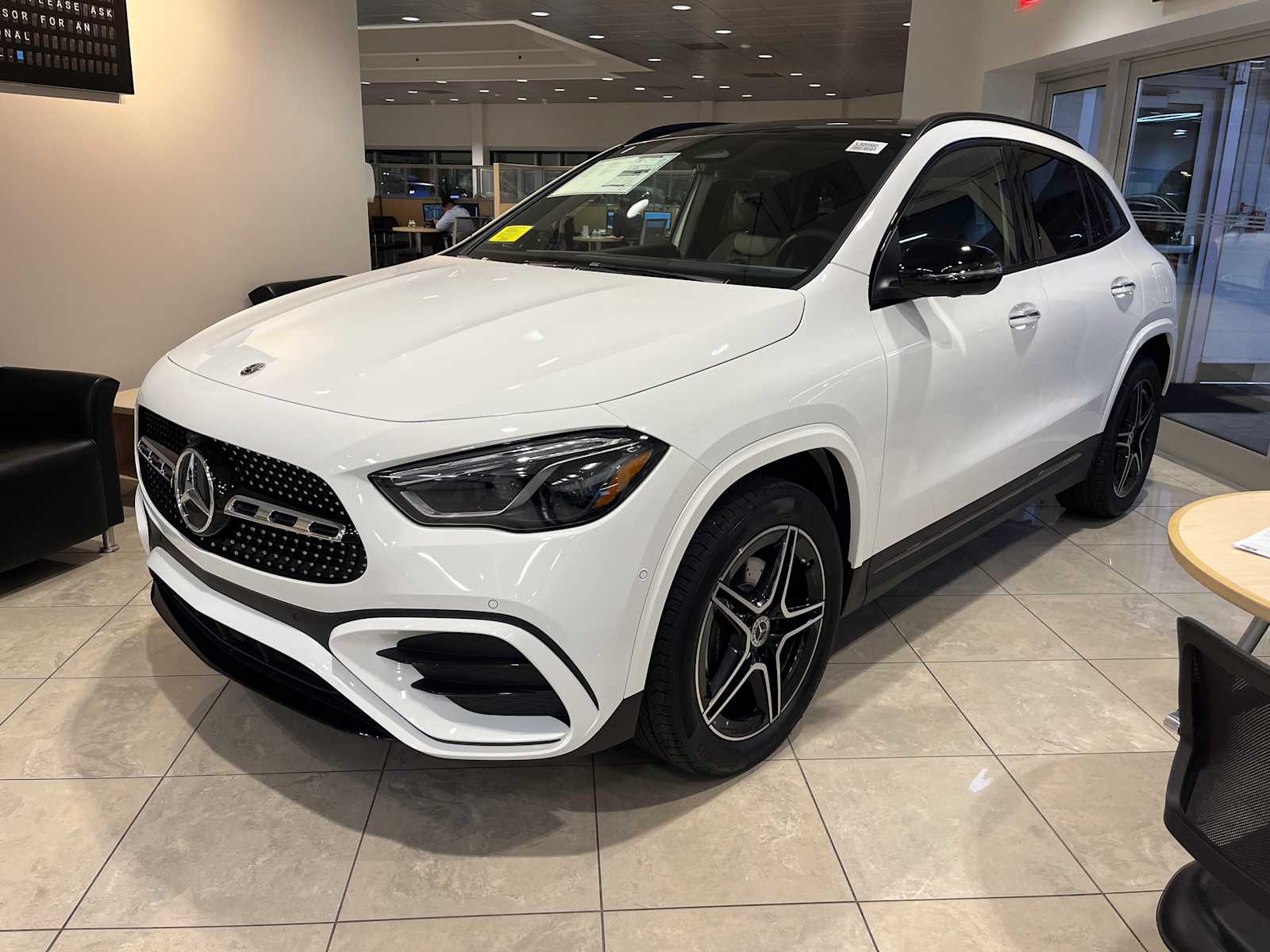 new 2025 Mercedes-Benz GLA 250 car