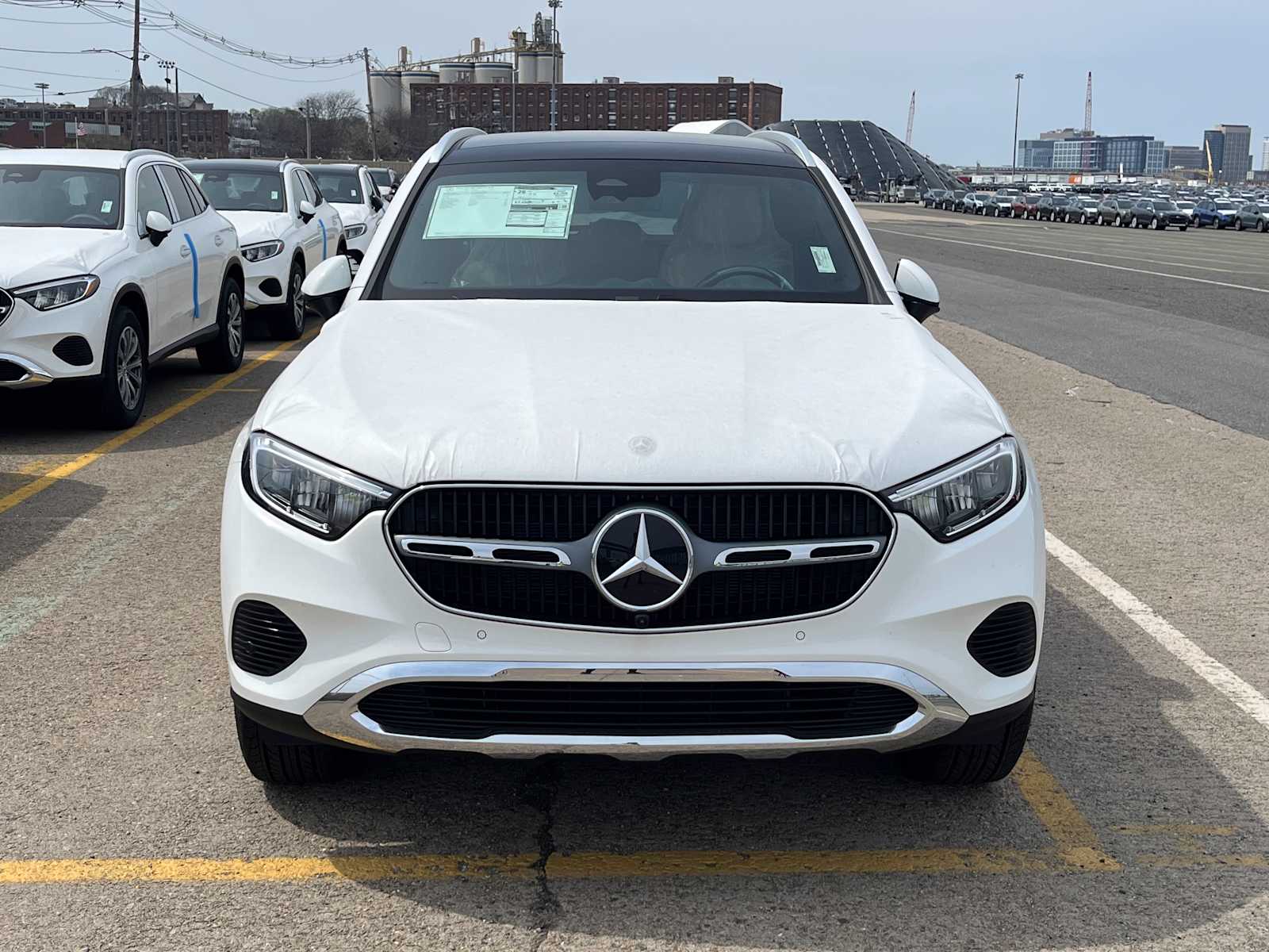 new 2025 Mercedes-Benz GLC 300 car