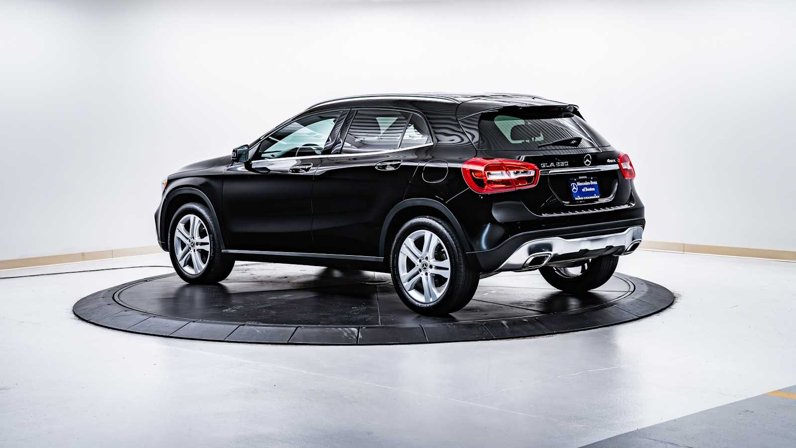 used 2018 Mercedes-Benz GLA 250 car, priced at $17,398