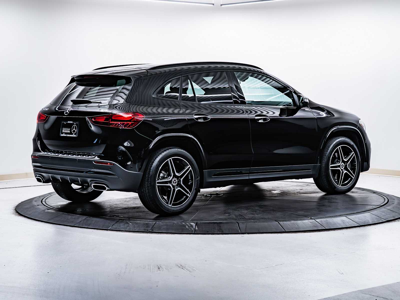 used 2025 Mercedes-Benz GLA 250 car, priced at $50,398