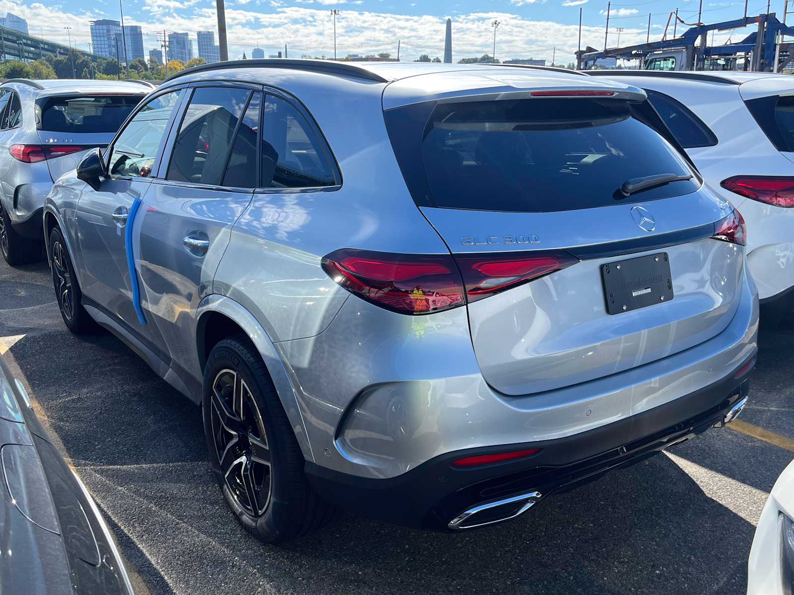 new 2025 Mercedes-Benz GLC 300 car