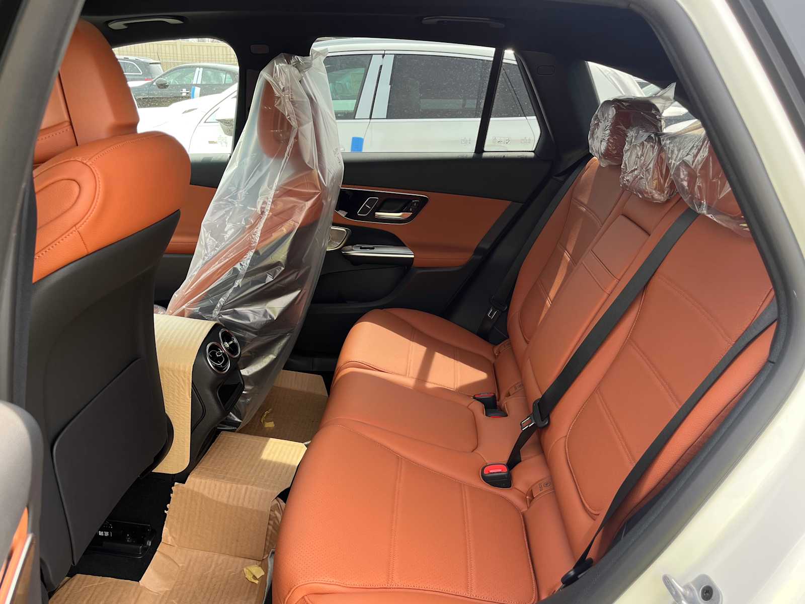 new 2025 Mercedes-Benz GLC 300 car
