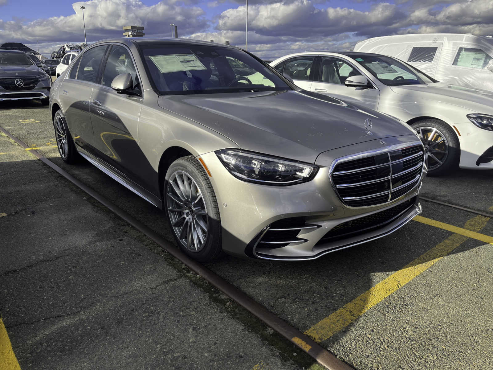 new 2024 Mercedes-Benz S-Class car