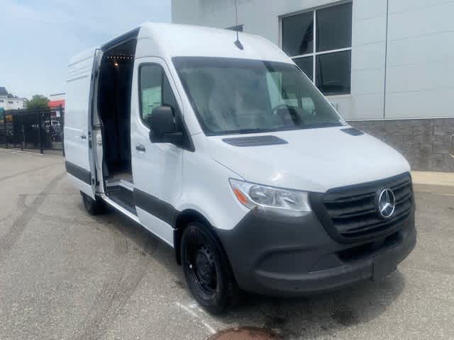 new 2025 Mercedes-Benz Sprinter car