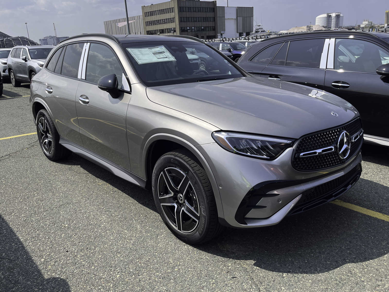 new 2024 Mercedes-Benz GLC 300 car