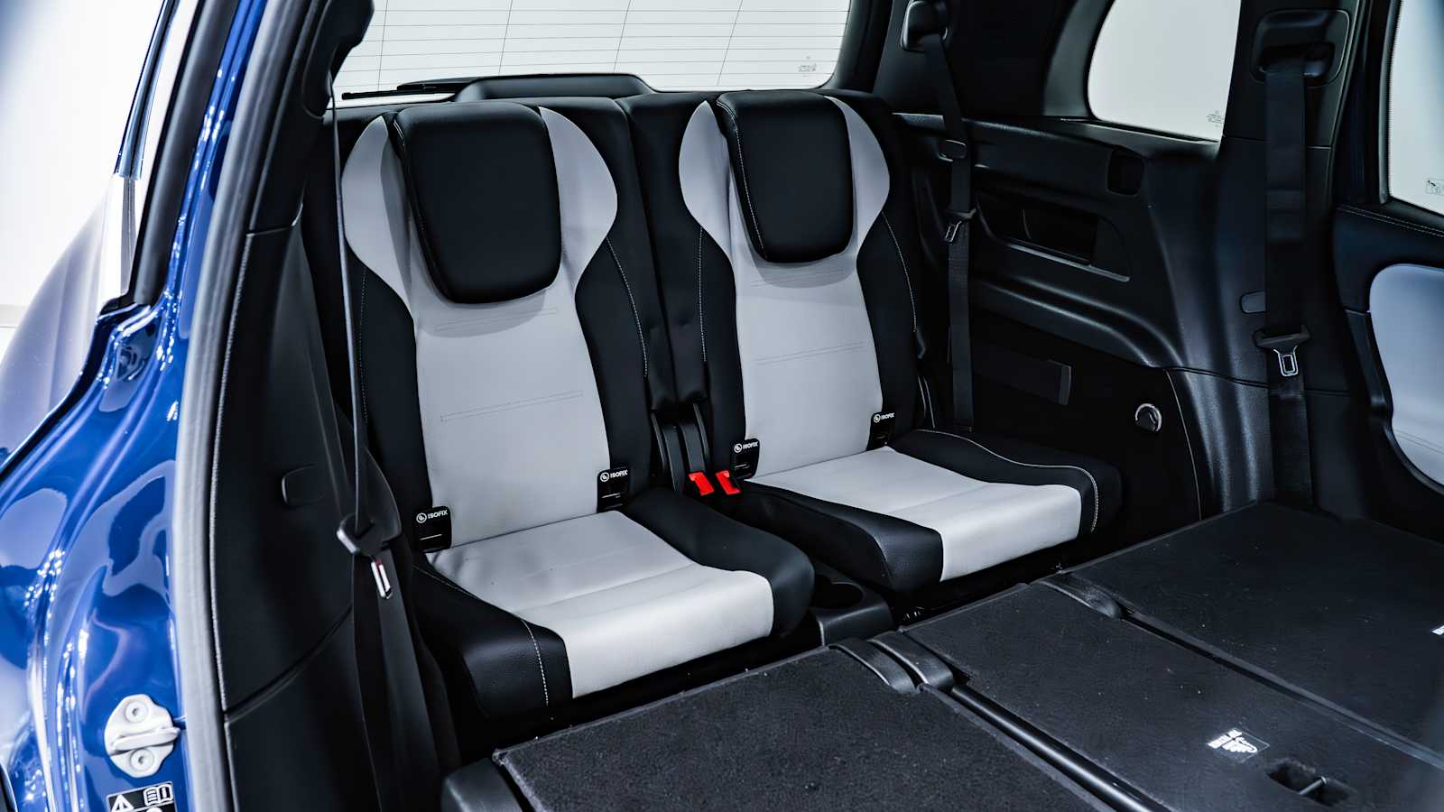 used 2020 Mercedes-Benz GLB 250 car, priced at $28,998