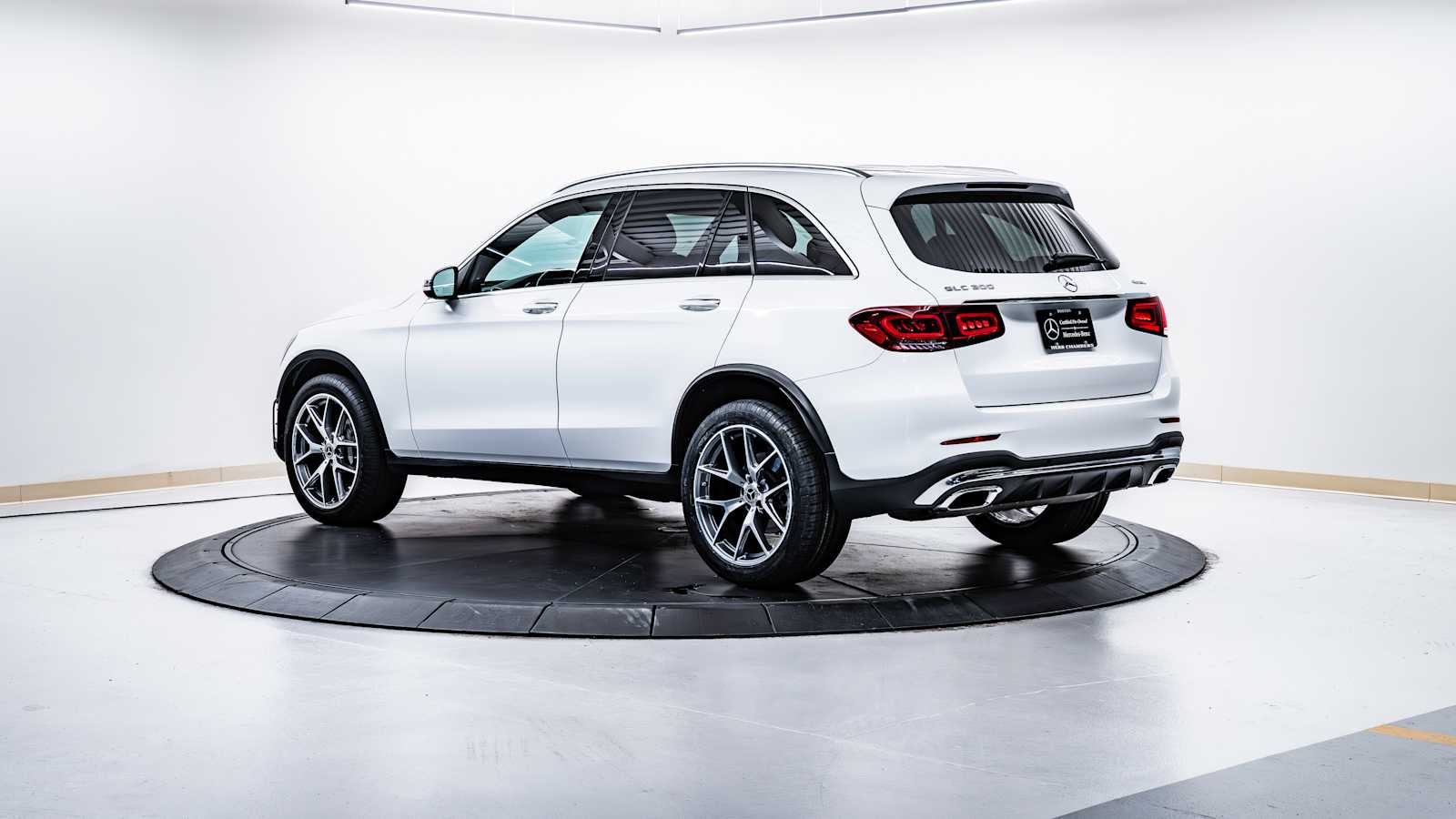 used 2020 Mercedes-Benz GLC 300 car, priced at $30,998