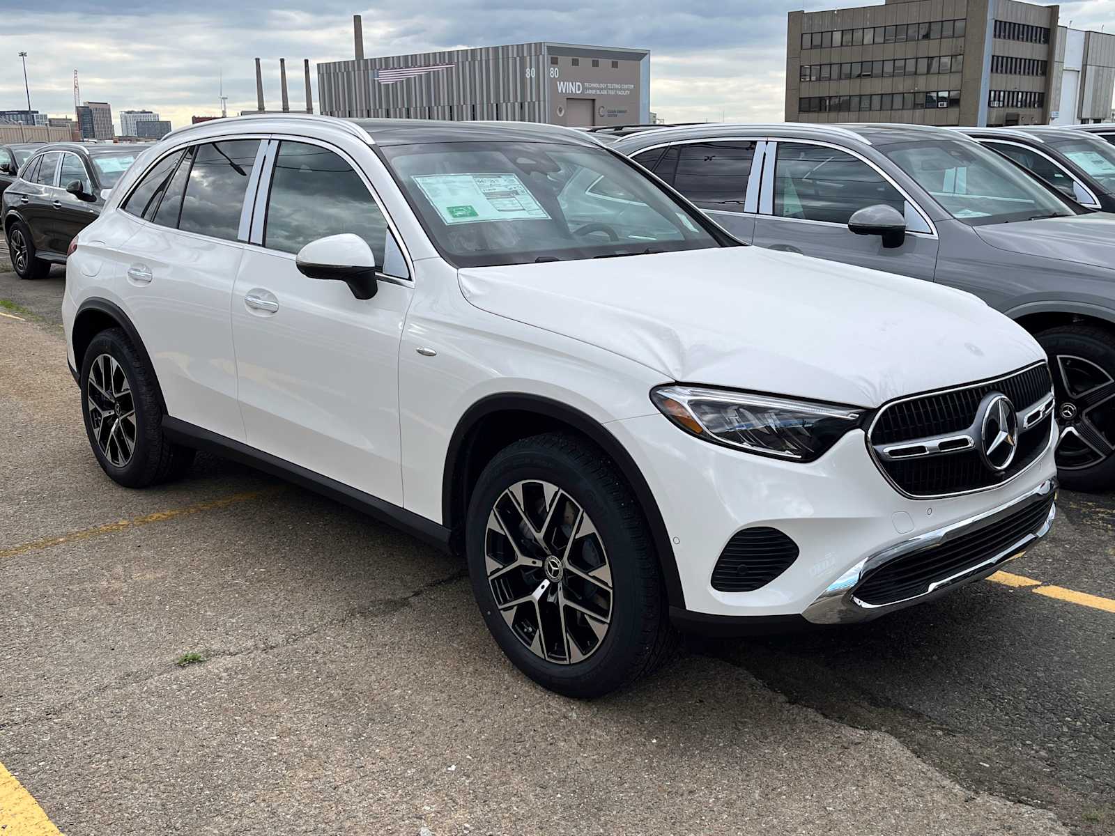new 2025 Mercedes-Benz GLC 350e Plug-In Hybrid car