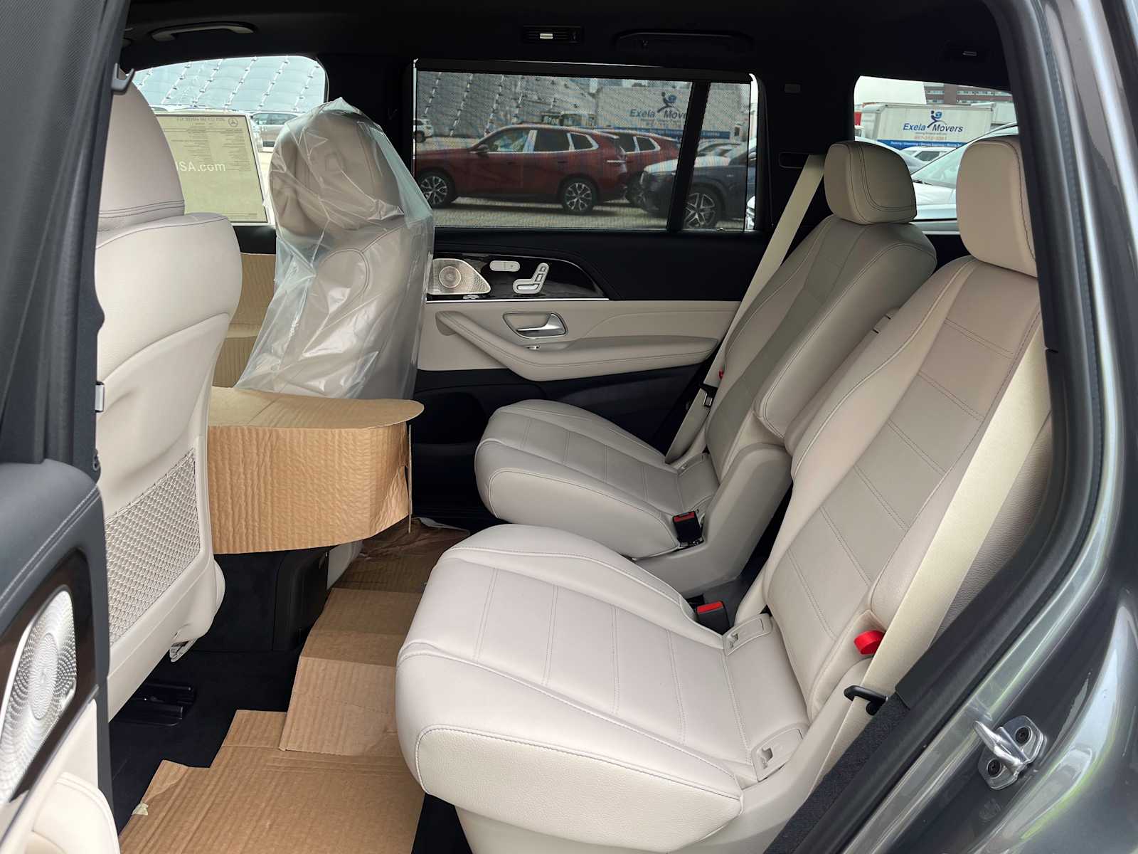 new 2025 Mercedes-Benz GLS 580 car