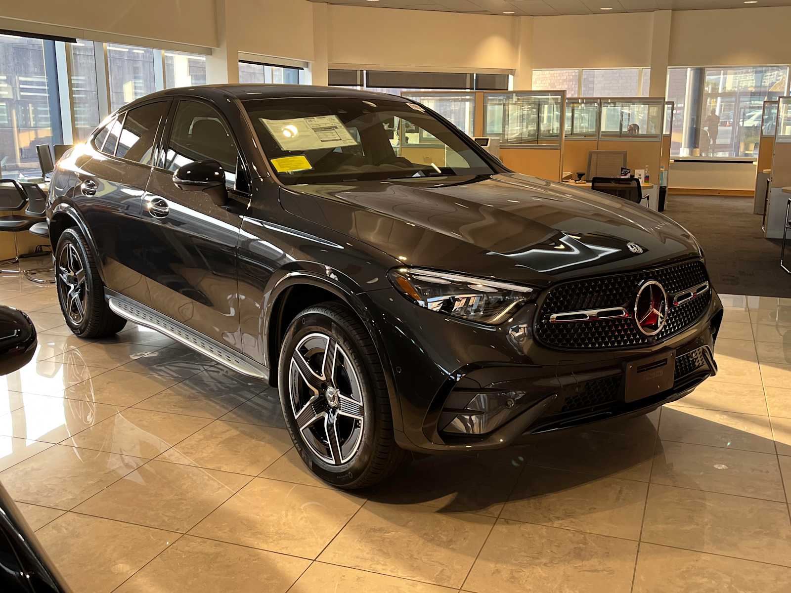 new 2025 Mercedes-Benz GLC 300 car