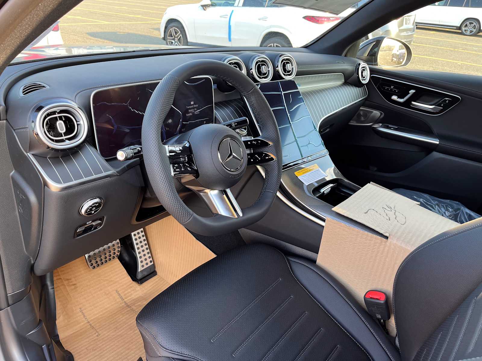new 2025 Mercedes-Benz GLC 300 car