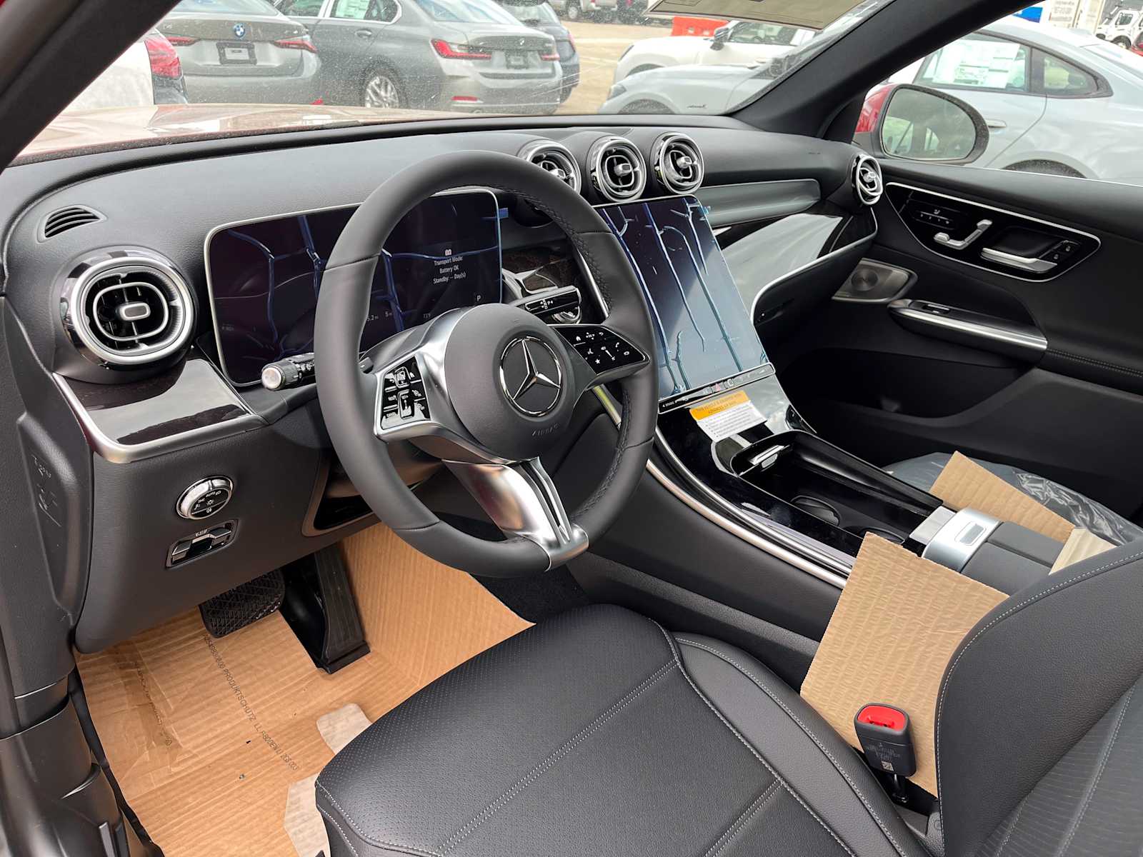 new 2025 Mercedes-Benz GLC 300 car