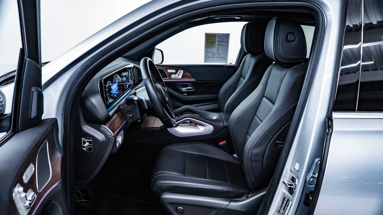 used 2024 Mercedes-Benz GLE 350 car, priced at $55,998