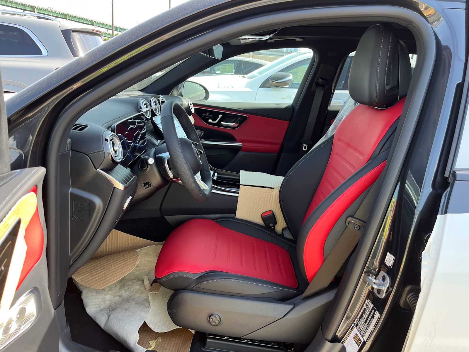 new 2025 Mercedes-Benz GLC 300 car