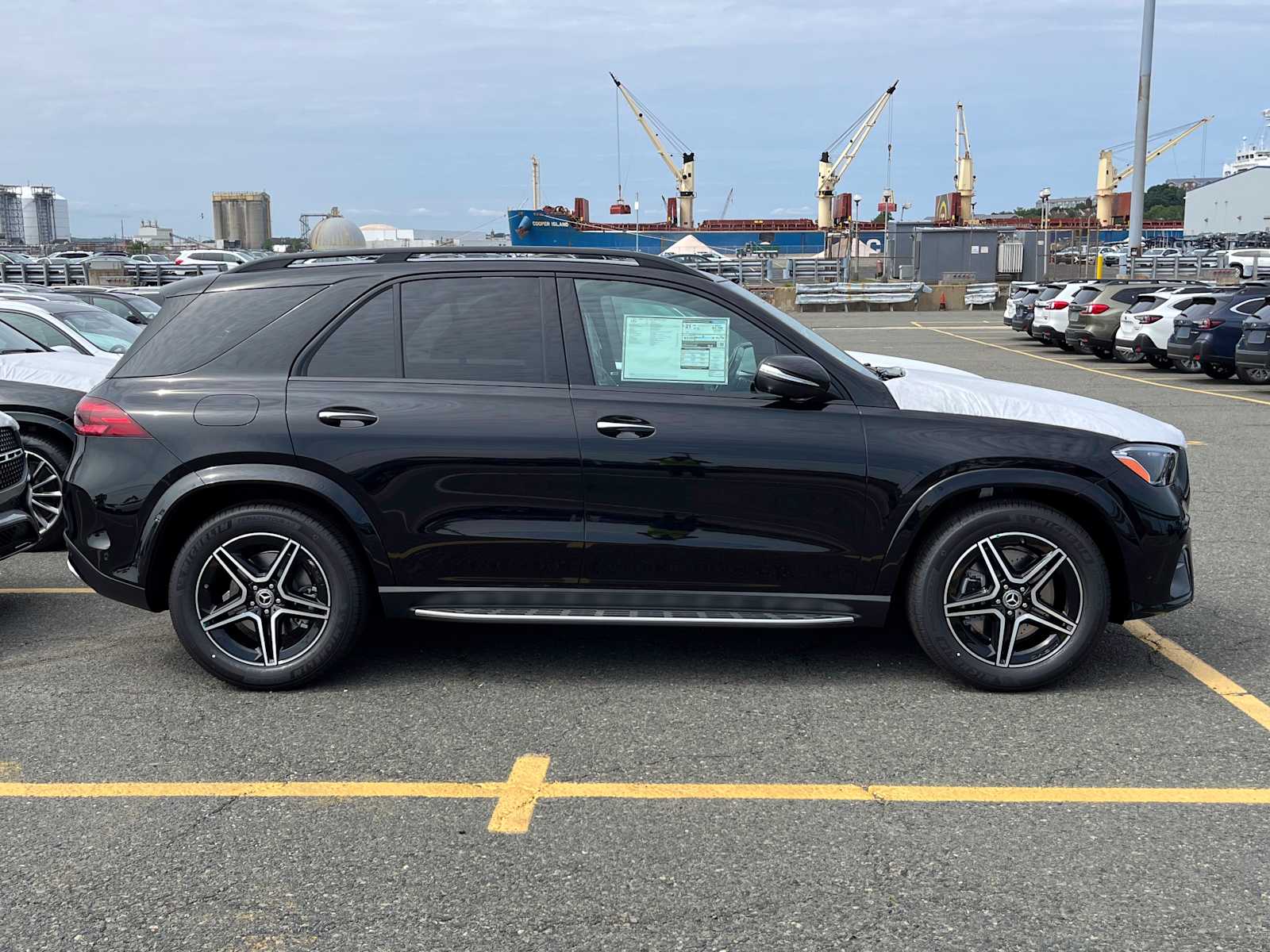 new 2025 Mercedes-Benz GLE 450 car