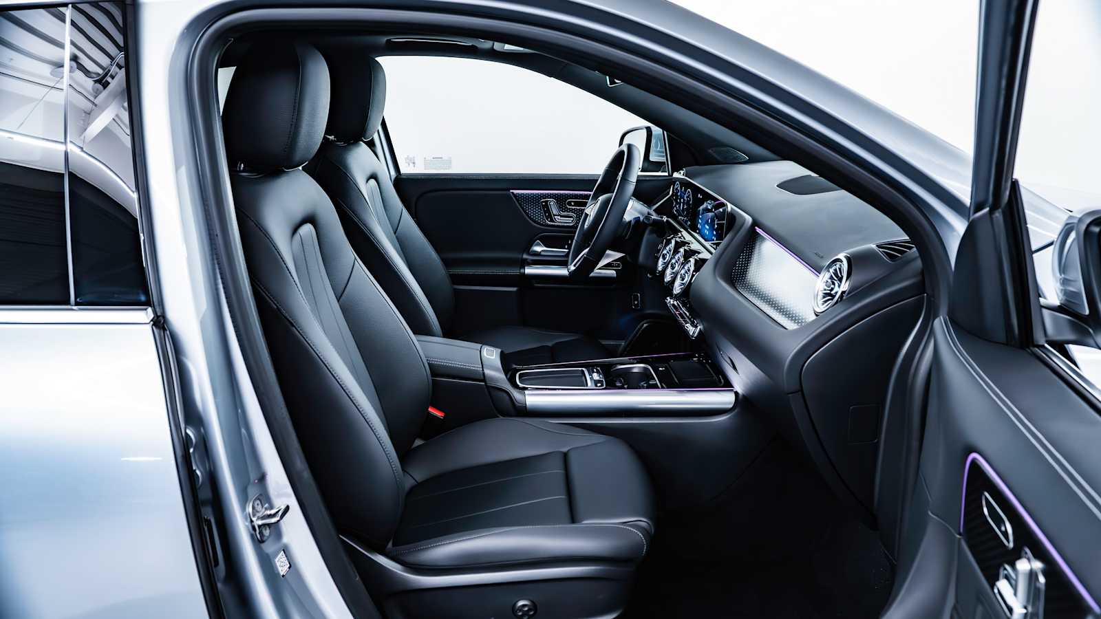 used 2025 Mercedes-Benz GLA 250 car, priced at $45,998